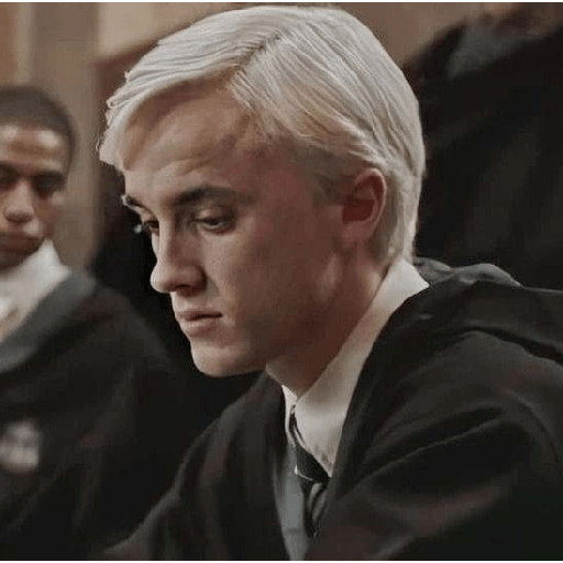 🍏◌್ draco malfoy II ☄︎