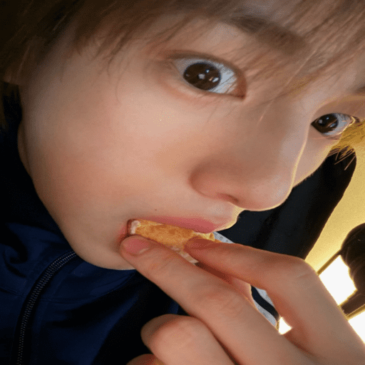 YANG      ©ㅤ     JUHOON 4