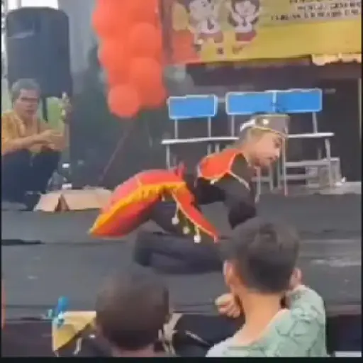 Tari semut