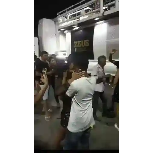 Pra fazer ciúmes kkkkkk 1