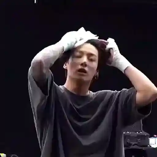 Jungkook ' rk 00 das fig 2