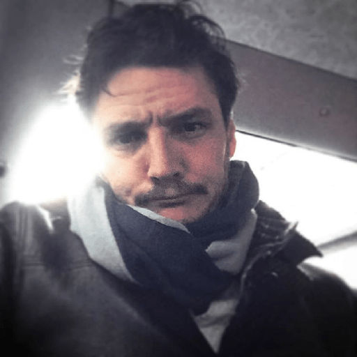 Pedro Pascal 19