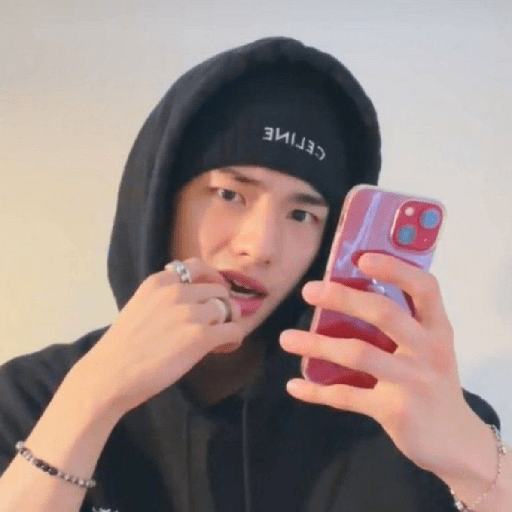 Hyunjin 2.0 5