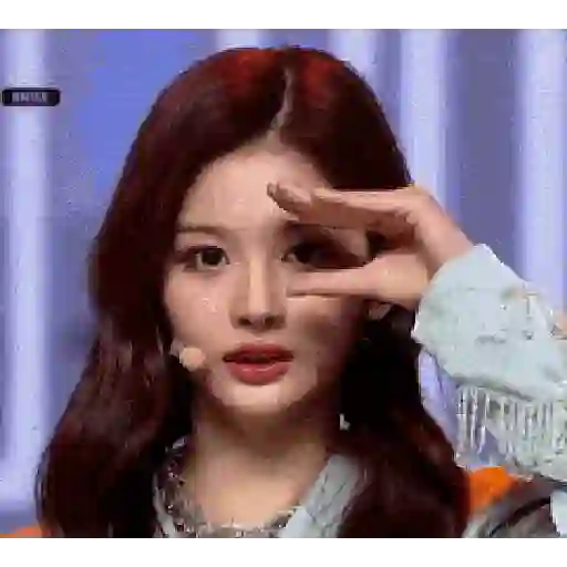 Sullyoon  20