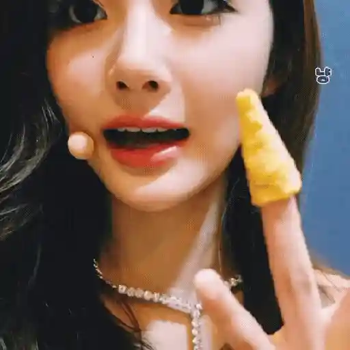 Sullyoon  11