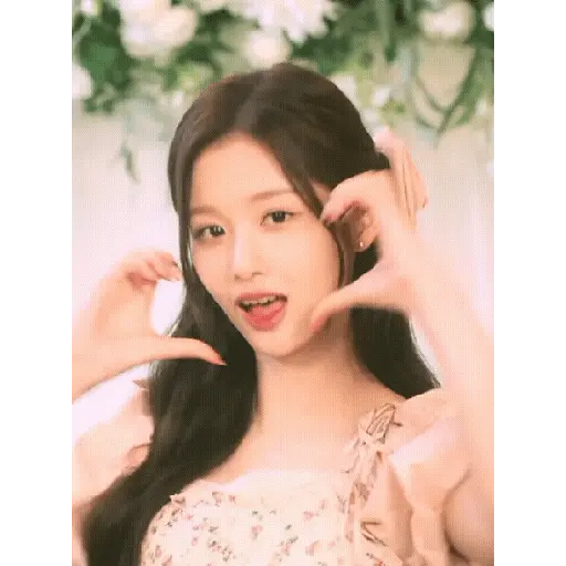 Sullyoon  4