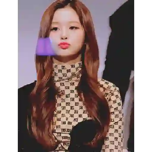 Sullyoon  27