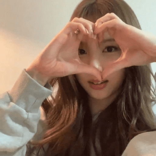 𐎱̸ Nayeon —— Twice དྷ 17