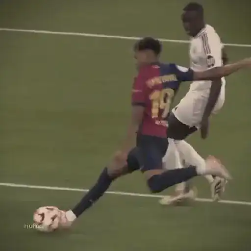 Lamine Yamal new GOAT 🐐🇪🇸?  27