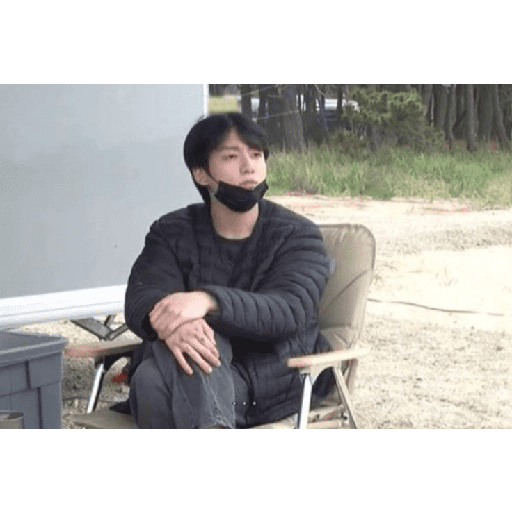 BTS  28