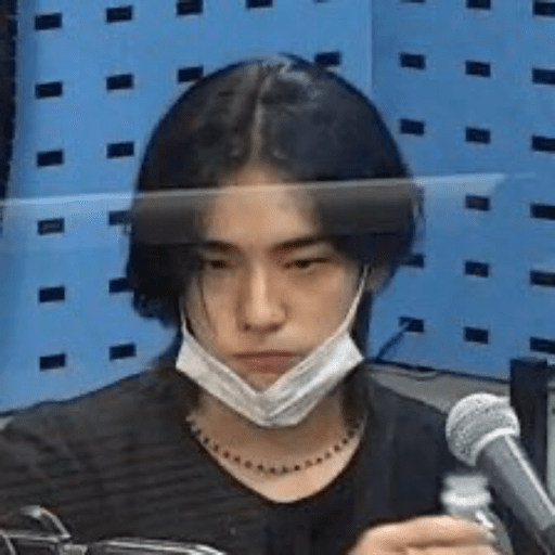 〆Hwang hyunjin 22
