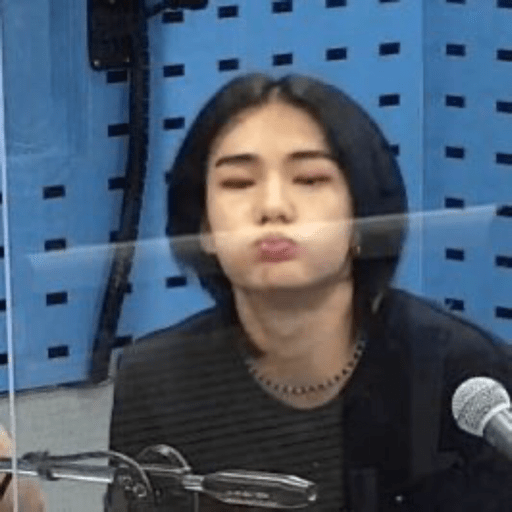 〆Hwang hyunjin 16