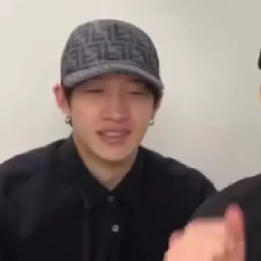 STRAY KIDS LOVE #4 8