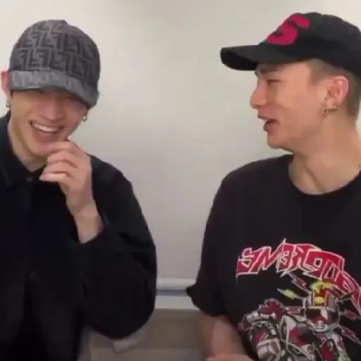 STRAY KIDS LOVE #4 14