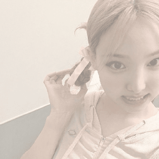 ─   N⍺ⴗeon  /  twice 4