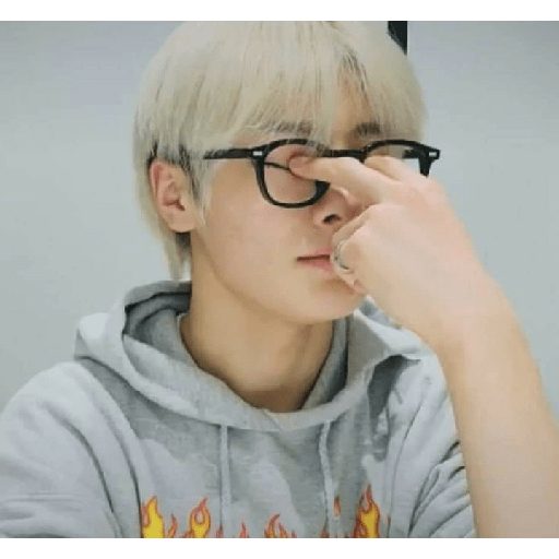 Jeongin<3 5