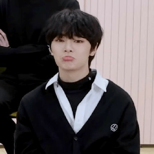 Jeongin<3 10