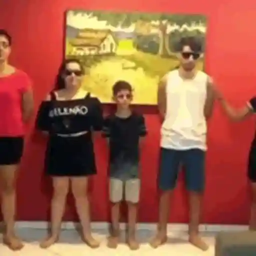 Extra 6