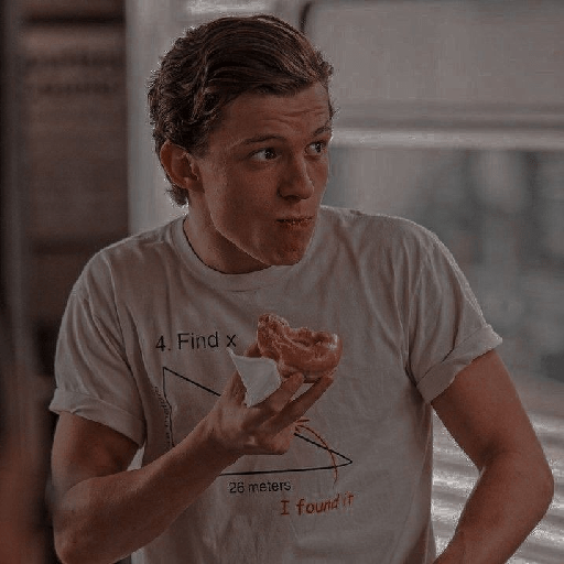 Tom holland 22