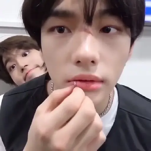 ׅ ׄ ‎‎ꔫ ‎  . — Hyunjin﹗ 16