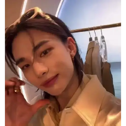 ׅ ׄ ‎‎ꔫ ‎  . — Hyunjin﹗ 22