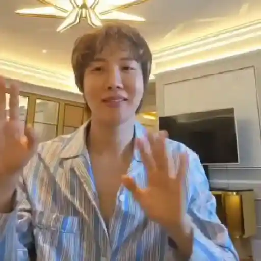 5𓈒    ܢ 🔺    「Jhope」    繲繯 4