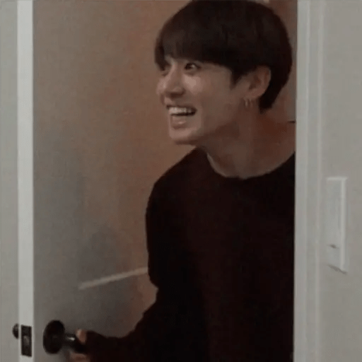 Ggukie reactions 11
