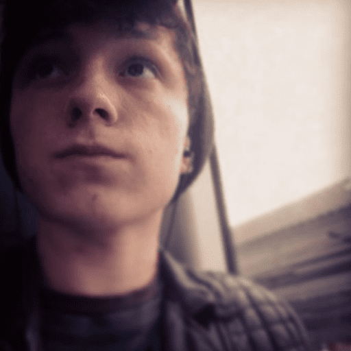 Tom Holland fig  3