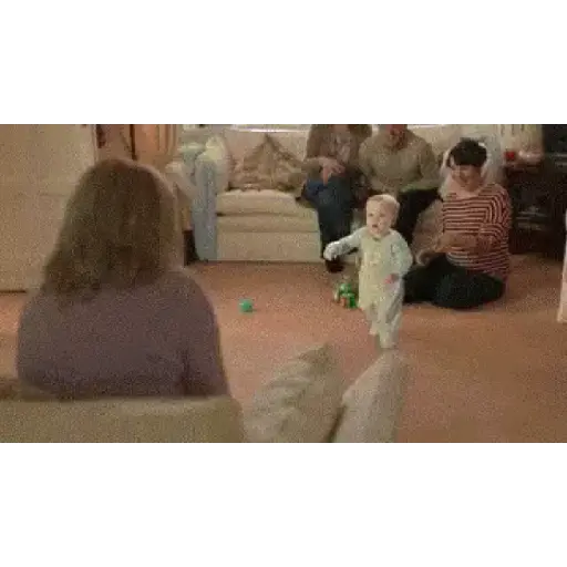 Niños bebés bailando 2