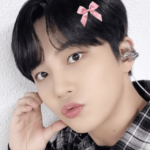 Jongho (coquette)  12