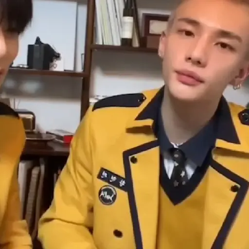 (렉스) ⃘𑵅 hyunjin. 🍊❟ 18