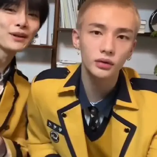 (렉스) ⃘𑵅 hyunjin. 🍊❟ 17