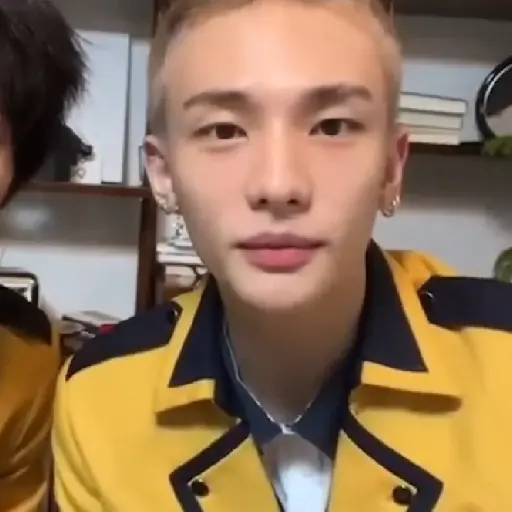 (렉스) ⃘𑵅 hyunjin. 🍊❟ 4