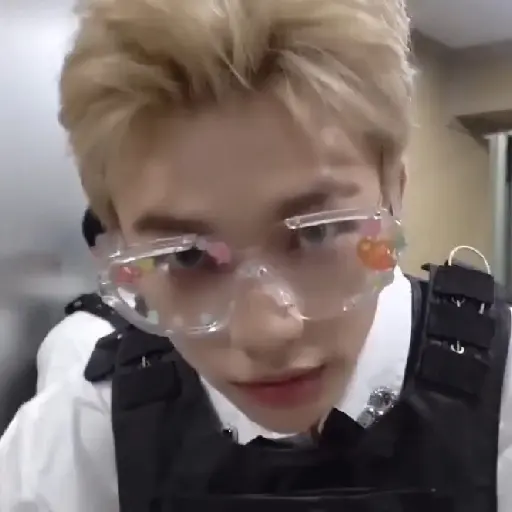 【렉스】 ⃘𑵅 hyunjin 🧺❟ 21