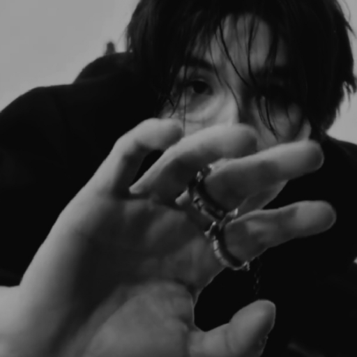 BTS - static # J u s t 8