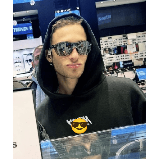 Duki y máass 10