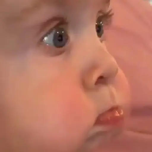 Hermosos Bebés Reaccionando ❤ 8