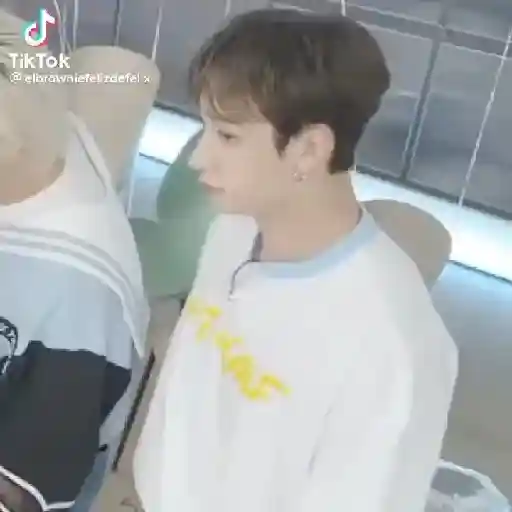 BOOMBASTIC SIDE EYE 2