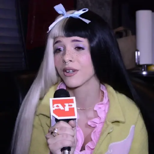 𐔌ᩙ۪🤍⃞ִᩧ̫� melanie martinez 14