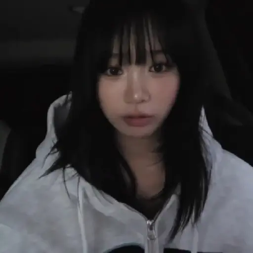 ／／1   ➷   chaewon 13