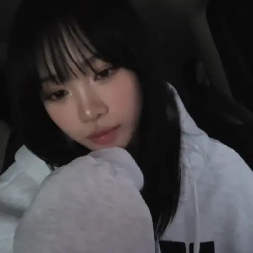 ／／1   ➷   chaewon 18