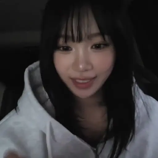 ／／1   ➷   chaewon 5