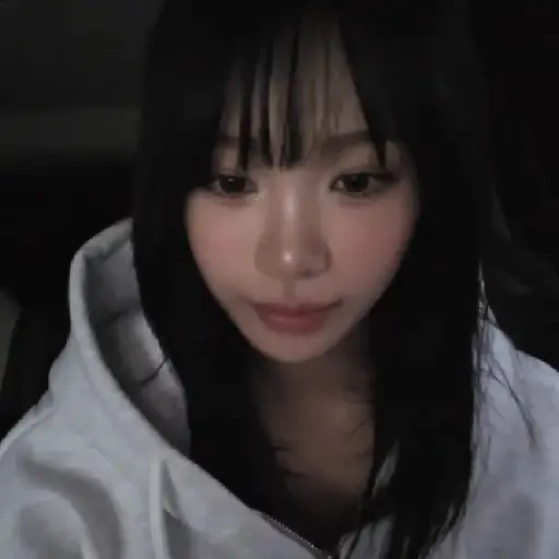 ／／1   ➷   chaewon 4