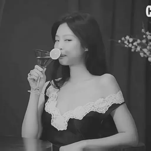 @ Jennie⎯⎯  Kim. 羅 5
