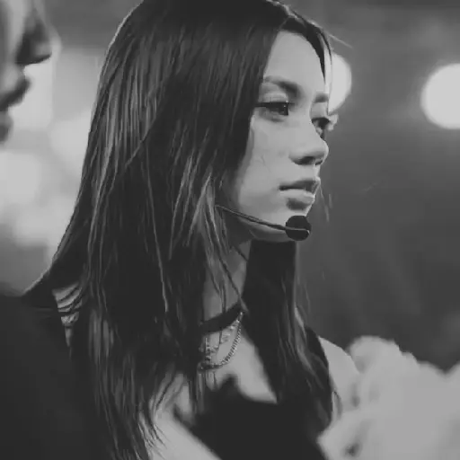 @ Megan⎯⎯  Skiendiel. 羅 15