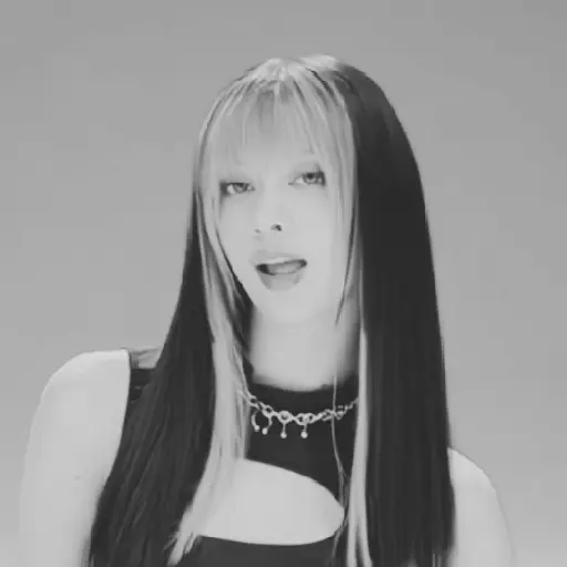@ Megan⎯⎯  Skiendiel. 羅 3