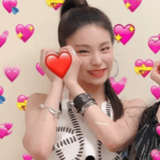 ITZY KPop 🇰🇷💗🎶🎙️✨ 1