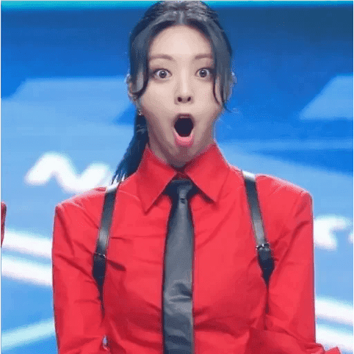 ITZY KPop 🇰🇷💗🎶🎙️✨ 24