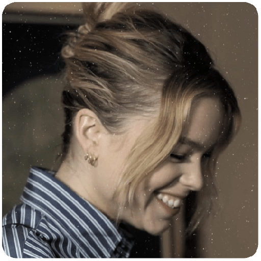 Milly Alcock  5