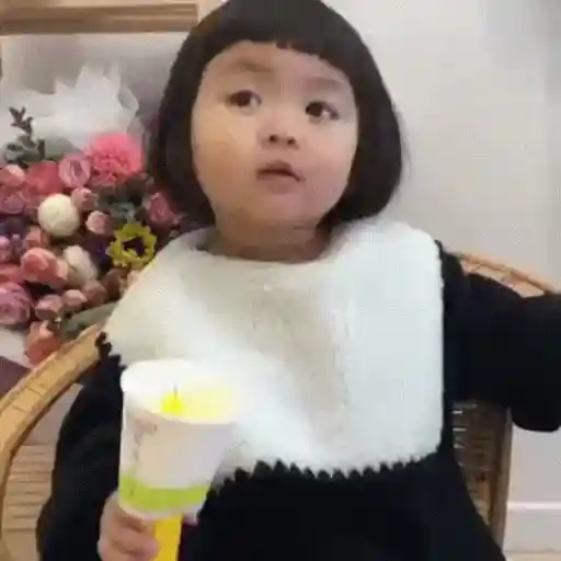 Coreana gifs 3